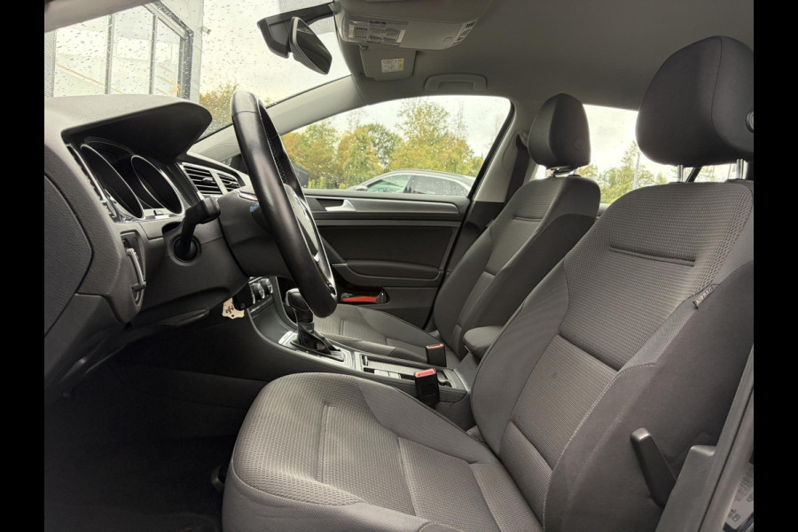 Volkswagen e-Golf E-DITION ✓SOH 90.63%✓2e Eigenaar✓Carplay✓Navi✓Clima✓Cruise✓Pdc V+A✓Lm velgen✓136pk✓Recent beurt gehad✓Weinig Km✓Zeer Zuinig✓N.A.P✓Apk tot 05-2028