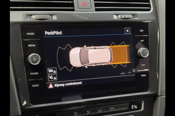 Volkswagen e-Golf E-DITION ✓SOH 90.63%✓2e Eigenaar✓Carplay✓Navi✓Clima✓Cruise✓Pdc V+A✓Lm velgen✓136pk✓Recent beurt gehad✓Weinig Km✓Zeer Zuinig✓N.A.P✓Apk tot 05-2028