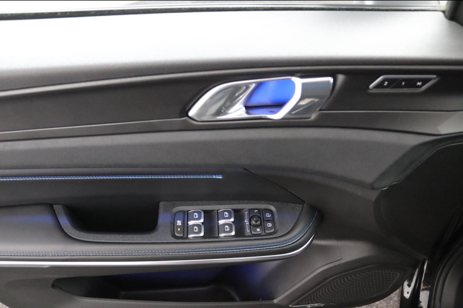 Lynk & Co 01 1.5*PLUG-IN*NAVI*PANO*CAM*ACC*CARPLAY*ECC*LED*