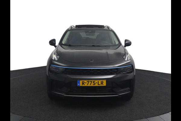 Lynk & Co 01 1.5*PLUG-IN*NAVI*PANO*CAM*ACC*CARPLAY*ECC*LED*