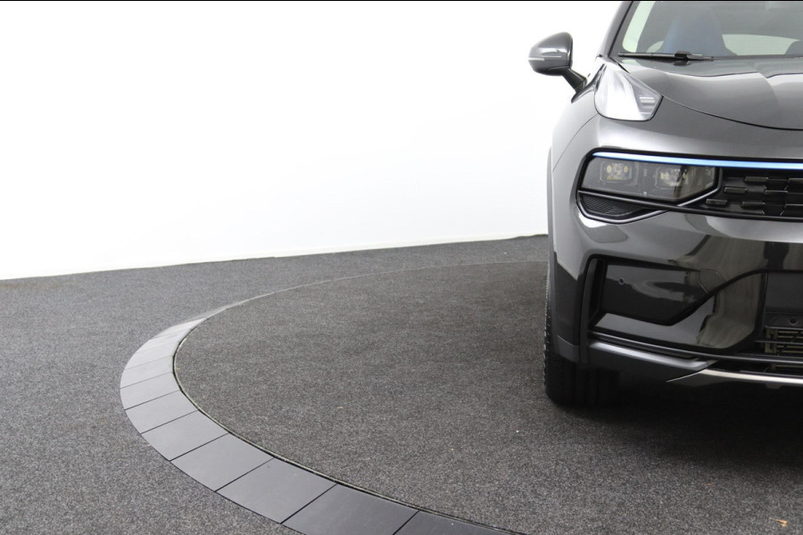 Lynk & Co 01 1.5*PLUG-IN*NAVI*PANO*CAM*ACC*CARPLAY*ECC*LED*