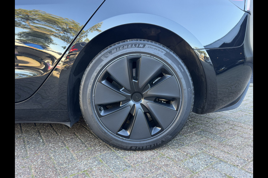 Tesla Model 3 RWD 60 kWh Pano Leer Stoelverw + Ventilatie Adap.Cruise Self-Drive Mogelijkheid Orig.NL!