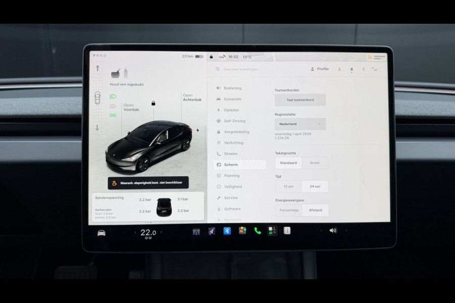 Tesla Model 3 RWD 60 kWh Pano Leer Stoelverw + Ventilatie Adap.Cruise Self-Drive Mogelijkheid Orig.NL!