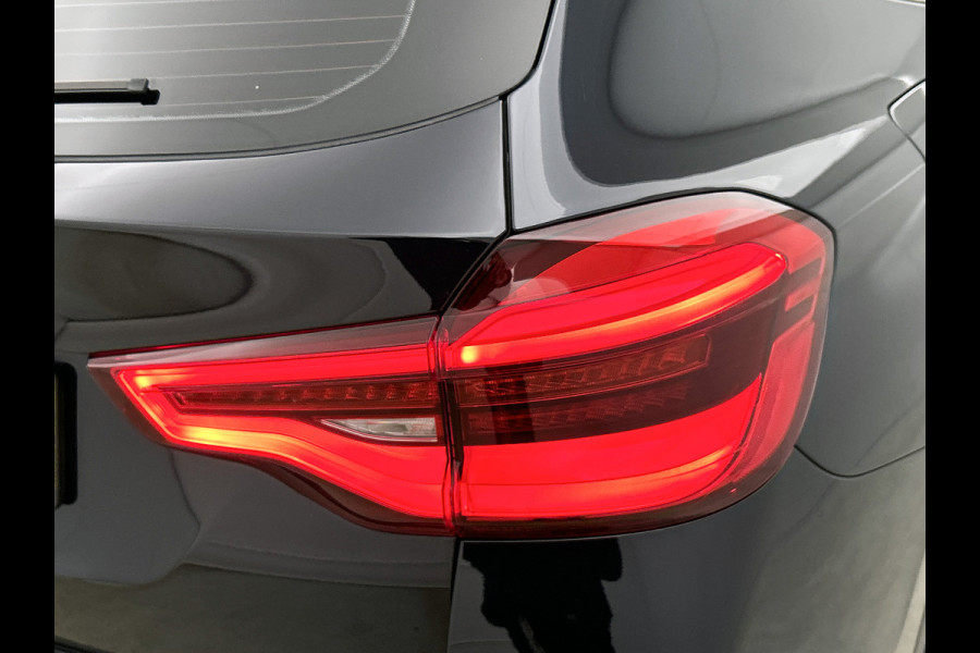 BMW iX3 Executive 80 kWh SOH 99,6% / Panoramadak / Leder / Stoelverwarming / Pdc.+Camera / Navigatie / Apk 10-2027