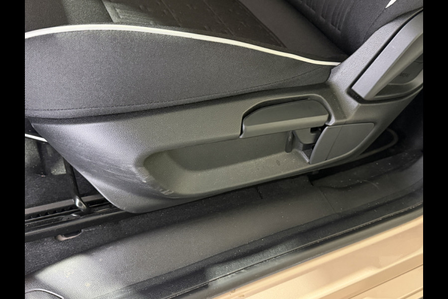 Fiat 500 3+1 42 kWh | Apple CarPlay - Android Auto | Stoelen verwarmd | Dodehoek detectie