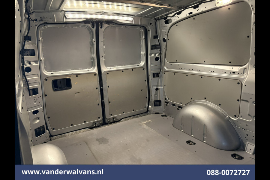 Mercedes-Benz Vito 114 CDI 136pk L2H1 Euro6 Airco | Camera | LED | Trekhaak | Cruisecontrol | Stoelverwarming Parkeersensoren, Bijrijdersbank