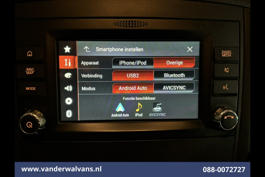 Mercedes-Benz Vito 114 CDI 136pk L2H1 Euro6 Airco | Camera | LED | Trekhaak | Cruisecontrol | Stoelverwarming Parkeersensoren, Bijrijdersbank