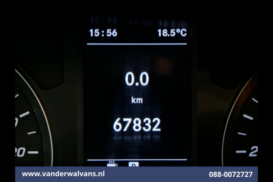 Mercedes-Benz Vito 114 CDI 136pk L2H1 Euro6 Airco | Camera | LED | Trekhaak | Cruisecontrol | Stoelverwarming Parkeersensoren, Bijrijdersbank