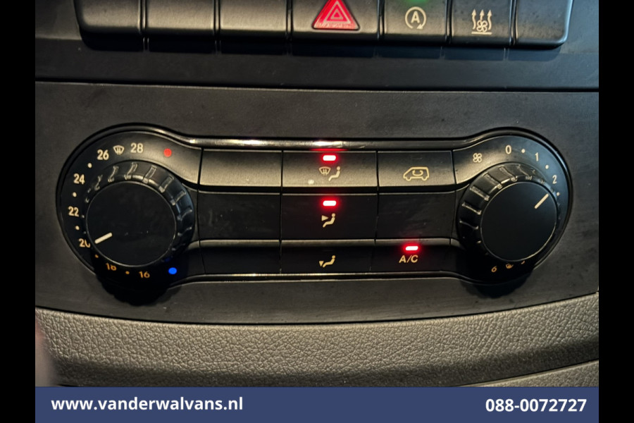 Mercedes-Benz Vito 114 CDI 136pk L2H1 Euro6 Airco | Camera | LED | Trekhaak | Cruisecontrol | Stoelverwarming Parkeersensoren, Bijrijdersbank