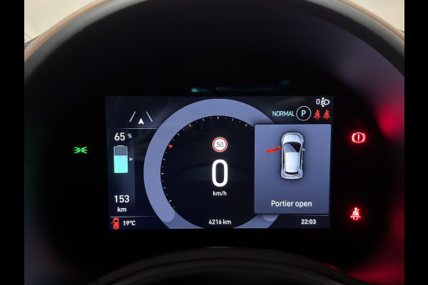 Fiat 500 42 kWh | Apple CarPlay - Android Auto | Stoelen verwarmd | Dodehoek detectie Rijklaar