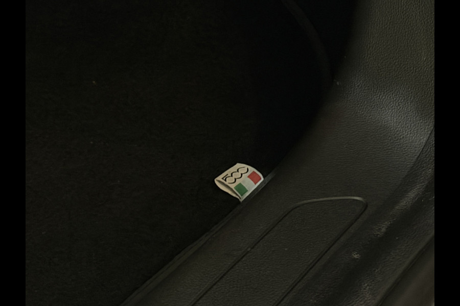 Fiat 500 42 kWh | Apple CarPlay - Android Auto | Stoelen verwarmd | Dodehoek detectie Rijklaar