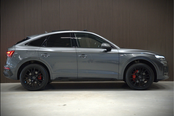 Audi Q5 Sportback 55 TFSI e S edition S-Line | Panoramadak | Stoelverwarming | RS Stoelen | Apple Carplay | Camera | Keyless | Navigatie | Trekhaak | Cruise Control | Memory Seat | Ambiance Verlichting | Matrix LED | SOH 99%