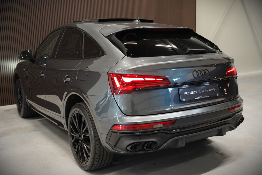 Audi Q5 Sportback 55 TFSI e S edition S-Line | Panoramadak | Stoelverwarming | RS Stoelen | Apple Carplay | Camera | Keyless | Navigatie | Trekhaak | Cruise Control | Memory Seat | Ambiance Verlichting | Matrix LED | SOH 99%