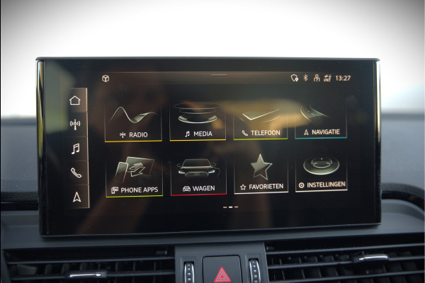 Audi Q5 Sportback 55 TFSI e S edition S-Line | Panoramadak | Stoelverwarming | RS Stoelen | Apple Carplay | Camera | Keyless | Navigatie | Trekhaak | Cruise Control | Memory Seat | Ambiance Verlichting | Matrix LED | SOH 99%