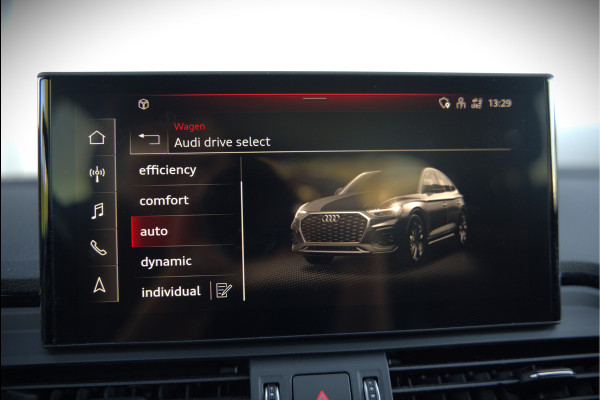 Audi Q5 Sportback 55 TFSI e S edition S-Line | Panoramadak | Stoelverwarming | RS Stoelen | Apple Carplay | Camera | Keyless | Navigatie | Trekhaak | Cruise Control | Memory Seat | Ambiance Verlichting | Matrix LED | SOH 99%