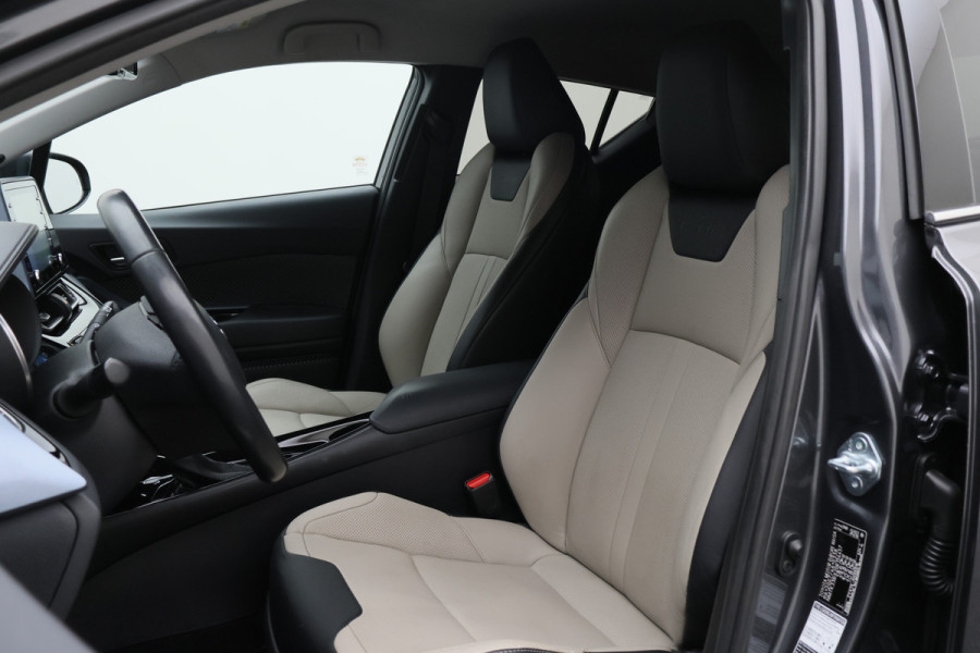 Toyota C-HR 1.8 Hybrid Style Two-Tone, Leer, Apple Carplay, Camera, JBL Sound, ACC, Keyless, 18"