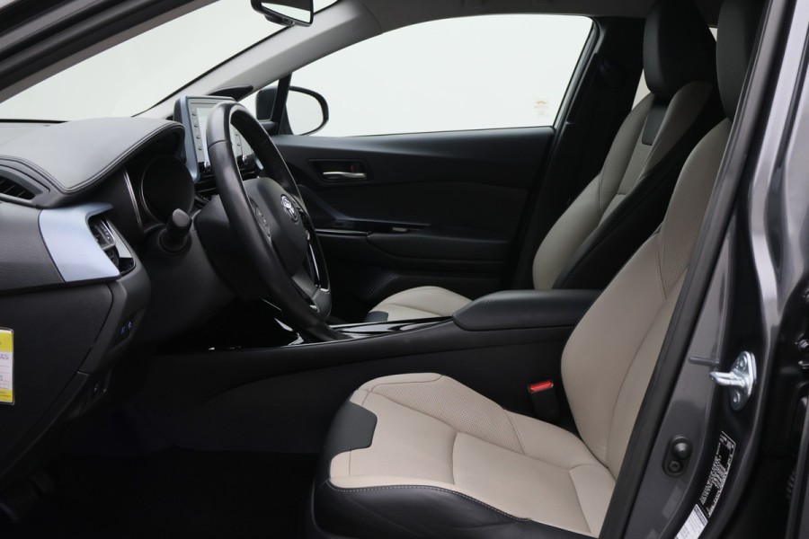 Toyota C-HR 1.8 Hybrid Style Two-Tone, Leer, Apple Carplay, Camera, JBL Sound, ACC, Keyless, 18"