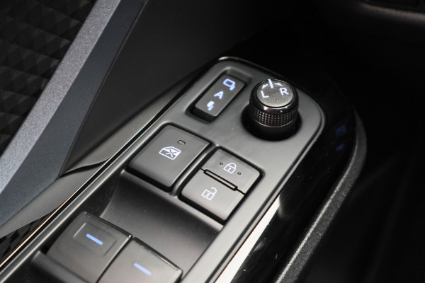 Toyota C-HR 1.8 Hybrid Style Two-Tone, Leer, Apple Carplay, Camera, JBL Sound, ACC, Keyless, 18"