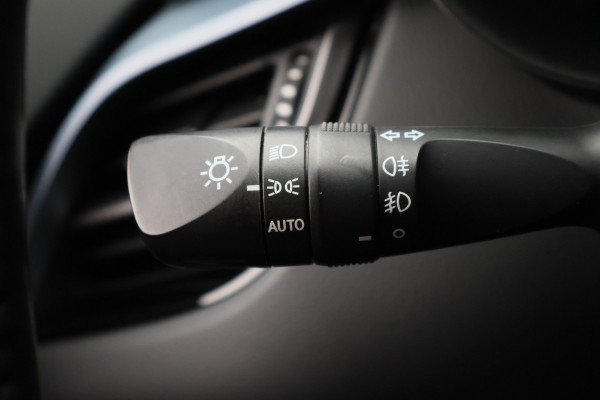 Toyota C-HR 1.8 Hybrid Style Two-Tone, Leer, Apple Carplay, Camera, JBL Sound, ACC, Keyless, 18"