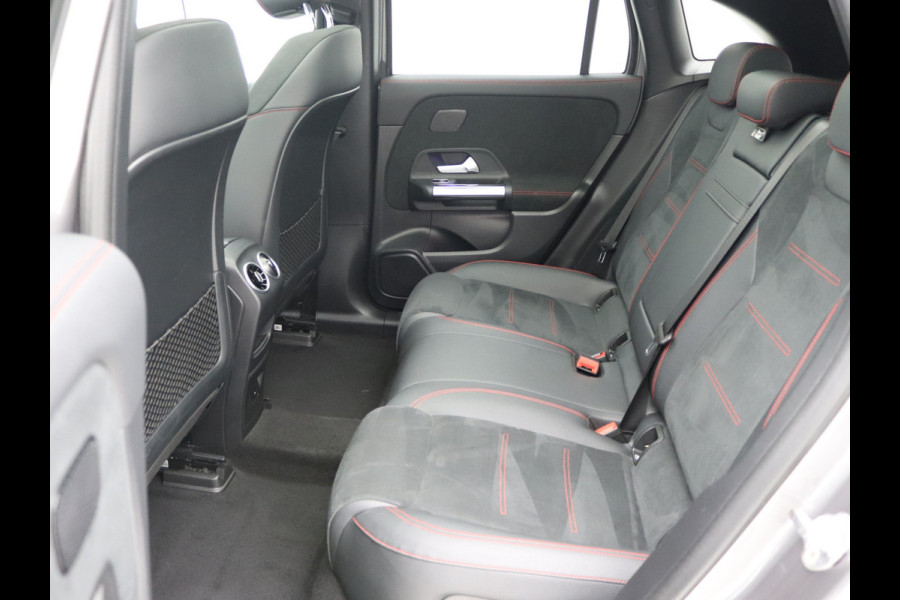 Mercedes-Benz EQA 250 AMG 67 kWh Pano, Memory, Distronic, Trekhaak