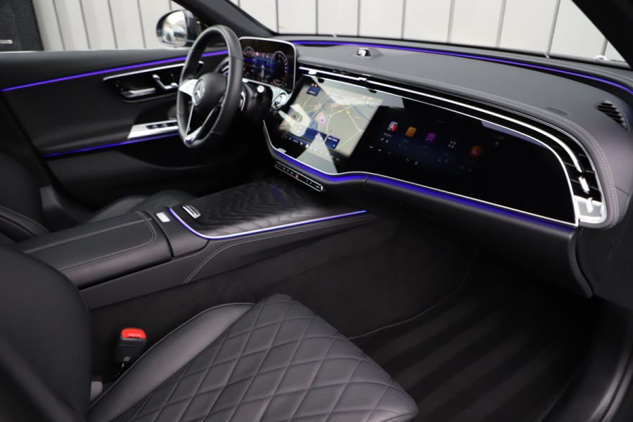 Mercedes-Benz E-Klasse 300e Exclusive Line | 313PK | Hyperscreen | Massage | Achterasbesturing | Luchtvering | Head-up | Burmester 4D | Digital-light.