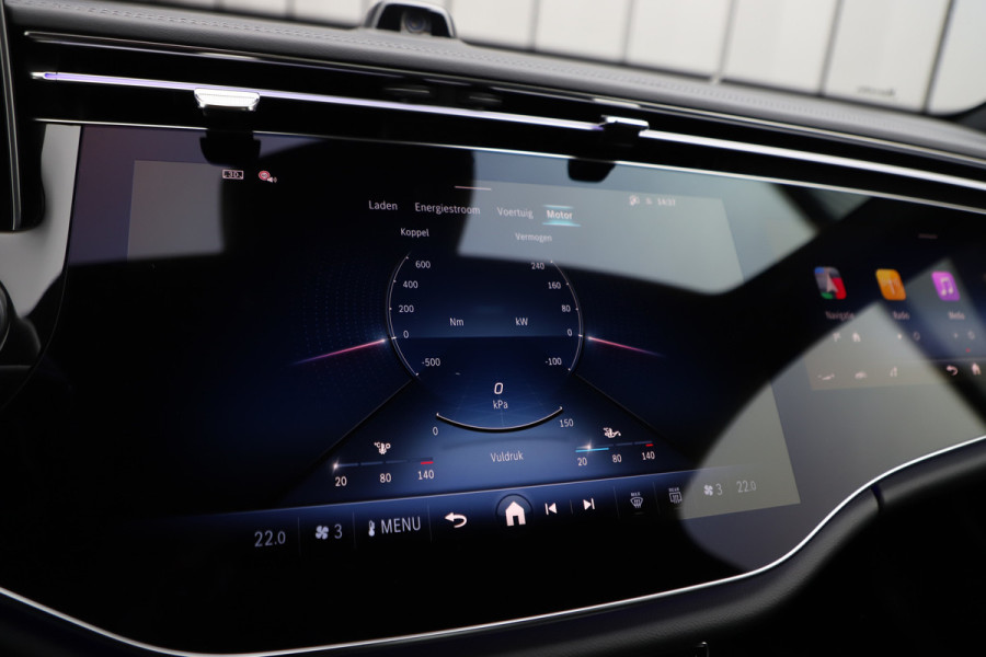 Mercedes-Benz E-Klasse 300e Exclusive Line | 313PK | Hyperscreen | Massage | Achterasbesturing | Luchtvering | Head-up | Burmester 4D | Digital-light.