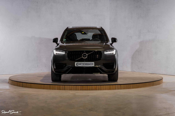 Volvo XC90 2.0 T8 Recharge AWD R-Design | Luchtvering | Bowers&Wilkins | Stoelmassage | verkoeling | Panoramadak | Zwenkbare trekhaak | Blis |