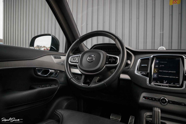 Volvo XC90 2.0 T8 Recharge AWD R-Design | Luchtvering | Bowers&Wilkins | Stoelmassage | verkoeling | Panoramadak | Zwenkbare trekhaak | Blis |