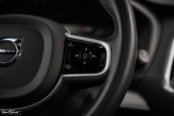 Volvo XC90 2.0 T8 Recharge AWD R-Design | Luchtvering | Bowers&Wilkins | Stoelmassage | verkoeling | Panoramadak | Zwenkbare trekhaak | Blis |