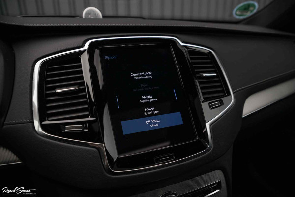Volvo XC90 2.0 T8 Recharge AWD R-Design | Luchtvering | Bowers&Wilkins | Stoelmassage | verkoeling | Panoramadak | Zwenkbare trekhaak | Blis |