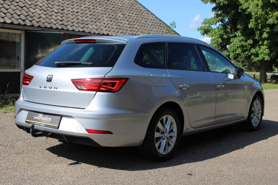 Seat Leon ST 1.2 TSI Style Business NAVI FULL LED CAMERA TREKHAAK 99000KM!!!