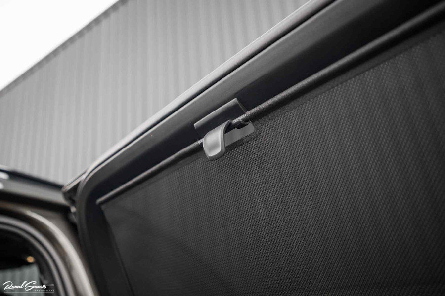 Volvo XC90 2.0 T8 Recharge AWD R-Design | Luchtvering | Bowers&Wilkins | Stoelmassage | verkoeling | Panoramadak | Zwenkbare trekhaak | Blis |