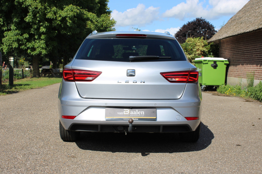 Seat Leon ST 1.2 TSI Style Business NAVI FULL LED CAMERA TREKHAAK 99000KM!!!