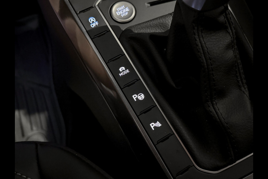 Volkswagen Taigo 1.5 TSI IQ-Light|Keyless|Camera|Carplay|Drivemodes|