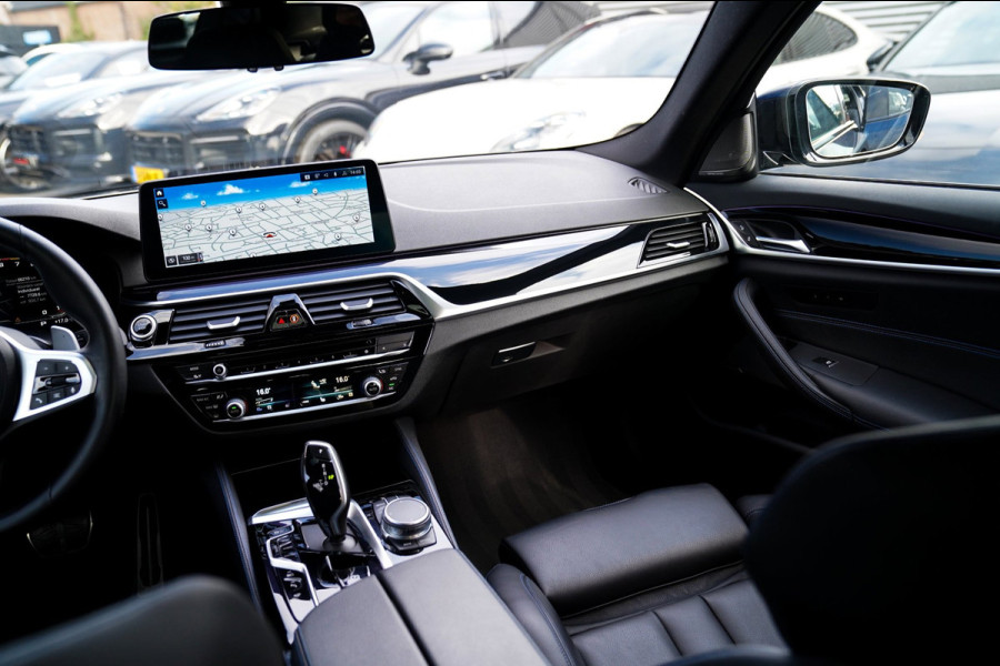 BMW 5 Serie 545e xDrive High Executive | Head Up Display | M-Kuipstoelen | Maxton-pakket | 360 Camera | harman/Kardon