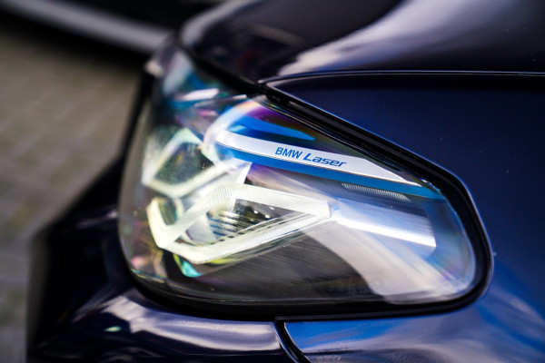 BMW 5 Serie 545e xDrive High Executive | Head Up Display | M-Kuipstoelen | Maxton-pakket | 360 Camera | harman/Kardon