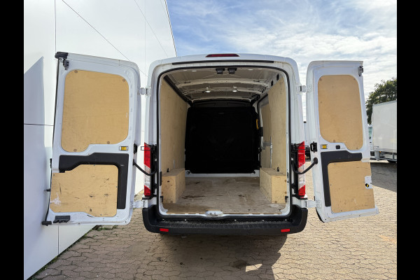 Ford Transit 2.0 TDCI 130PK L2H2 Airco Cruise Control Bluetooth Parkeersensoren v+a Voorruitverwarming