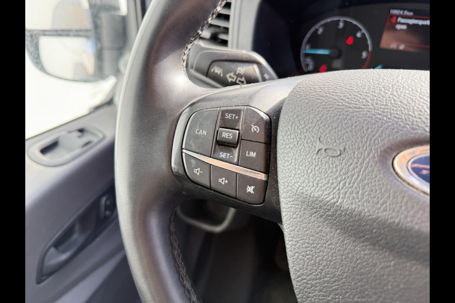 Ford Transit 2.0 TDCI 130PK L2H2 Airco Cruise Control Bluetooth Parkeersensoren v+a Voorruitverwarming