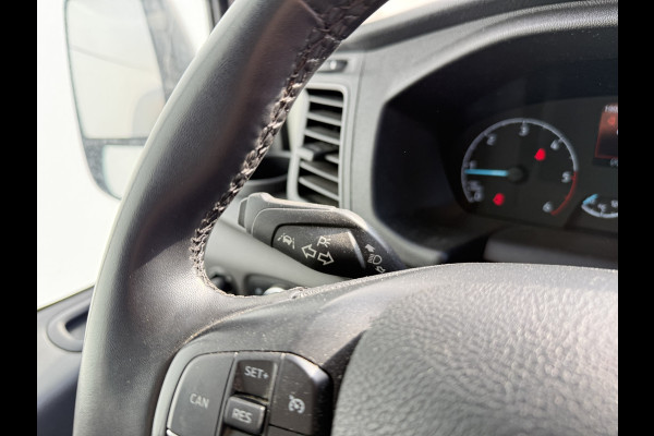 Ford Transit 2.0 TDCI 130PK L2H2 Airco Cruise Control Bluetooth Parkeersensoren v+a Voorruitverwarming