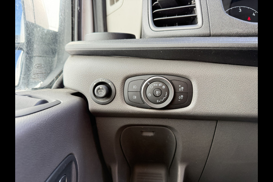 Ford Transit 2.0 TDCI 130PK L2H2 Airco Cruise Control Bluetooth Parkeersensoren v+a Voorruitverwarming