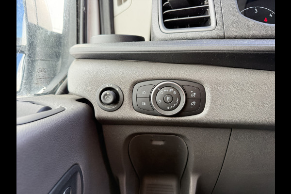 Ford Transit 2.0 TDCI 130PK L2H2 Airco Cruise Control Bluetooth Parkeersensoren v+a Voorruitverwarming