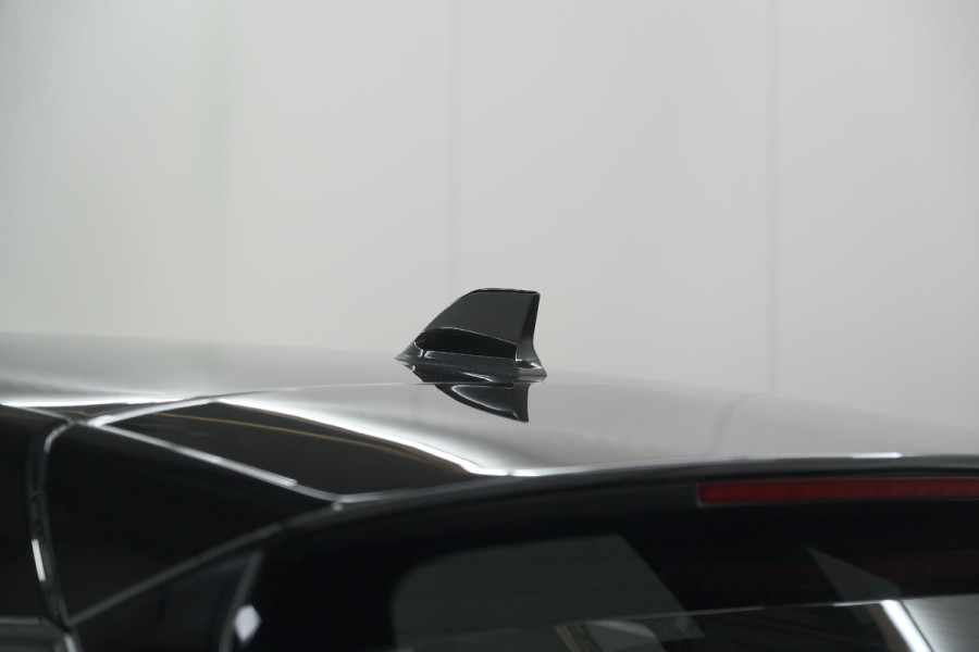 Renault Captur 1.6 E-Tech hybrid 145 SL Rive Gauche | Trekhaak | Camera | Apple Carplay | 9.3 Inch Grootscherm