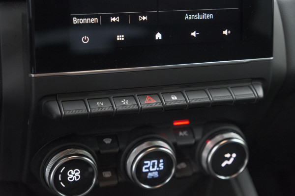 Renault Captur 1.6 E-Tech hybrid 145 SL Rive Gauche | Trekhaak | Camera | Apple Carplay | 9.3 Inch Grootscherm
