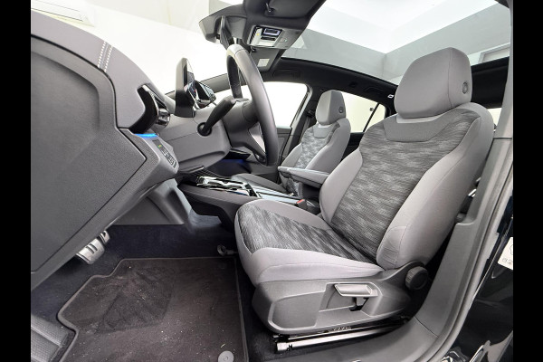 Volkswagen ID.5 Pro 77 kWh PANORAMADAK | ADAPTIVE CRUISE CONTROL | 360° CAMERA | 92% SOH | STOEL VERWARMING | APPLE CARPLAY / ANDROID AUTO
