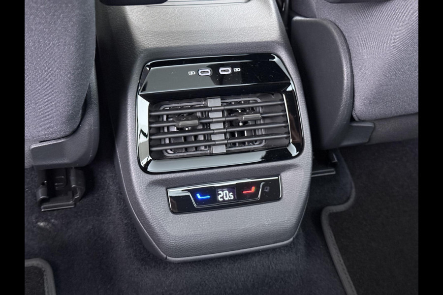 Volkswagen ID.5 Pro 77 kWh PANORAMADAK | ADAPTIVE CRUISE CONTROL | 360° CAMERA | 92% SOH | STOEL VERWARMING | APPLE CARPLAY / ANDROID AUTO