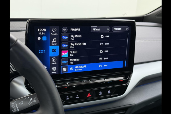 Volkswagen ID.5 Pro 77 kWh PANORAMADAK | ADAPTIVE CRUISE CONTROL | 360° CAMERA | 92% SOH | STOEL VERWARMING | APPLE CARPLAY / ANDROID AUTO