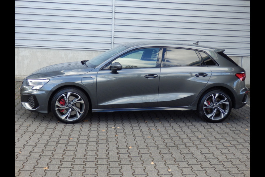 Audi A3 Sportback 45 TFSI e S ed. Comp