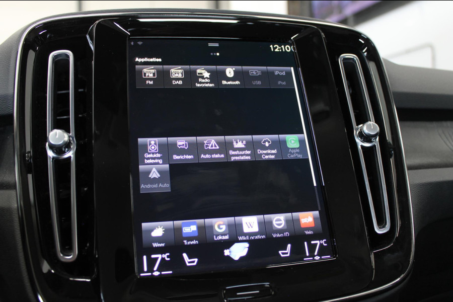 Volvo XC40 T5 262PK Automaat Recharge Plus Bright Draadloos opladen / Apple Carplay / Adaptieve cruise control / Blis / 18" lichtmetalen velgen / Parkeercamera achter