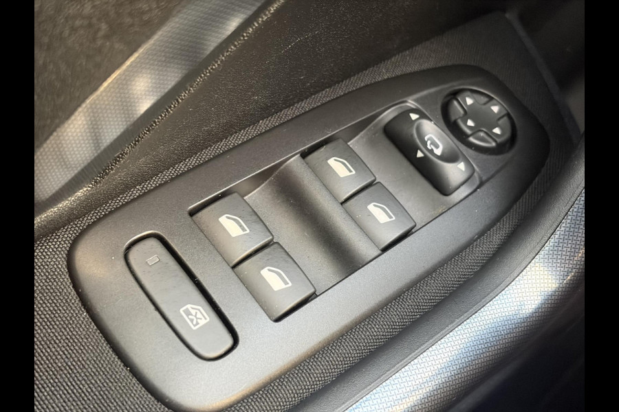 Peugeot 2008 1.2 PureTech Allure ✓Camera✓Navi✓Carplay✓Halfleder✓110pk✓Dealer Onderhouden✓Clima✓Cruise✓Pdc✓Lm velgen✓Automaat✓N.A.P✓Apk tot 03-2027