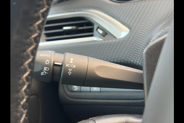 Peugeot 2008 1.2 PureTech Allure ✓Camera✓Navi✓Carplay✓Halfleder✓110pk✓Dealer Onderhouden✓Clima✓Cruise✓Pdc✓Lm velgen✓Automaat✓N.A.P✓Apk tot 03-2027